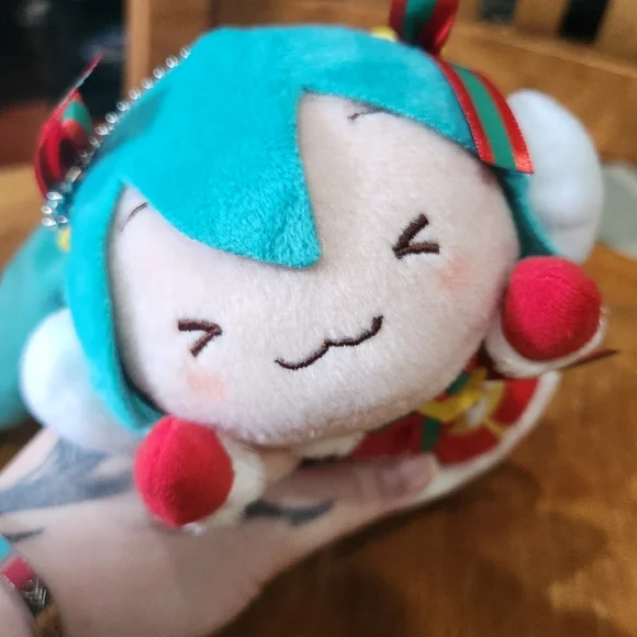 2019 Christmas Laying Miku Hatsune Vocaloid Plush Keychain - Picture 11 of 12